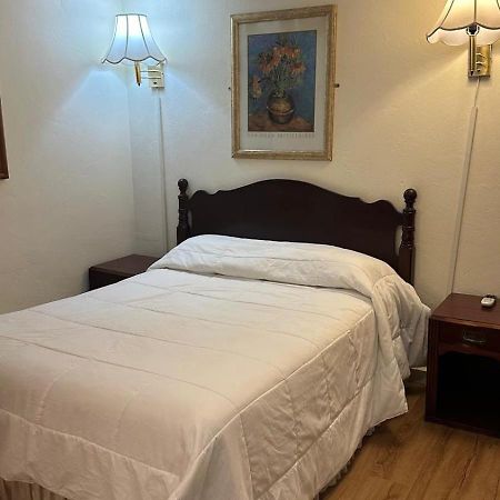 פוקסבורו Gaard Motel מראה חיצוני תמונה