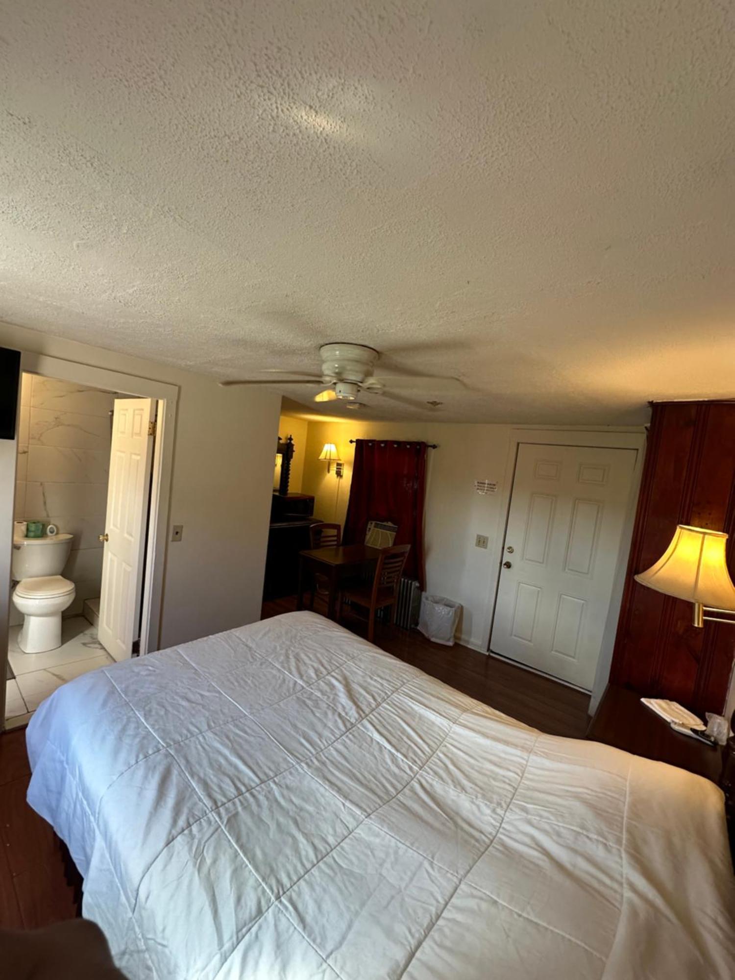 פוקסבורו Gaard Motel מראה חיצוני תמונה