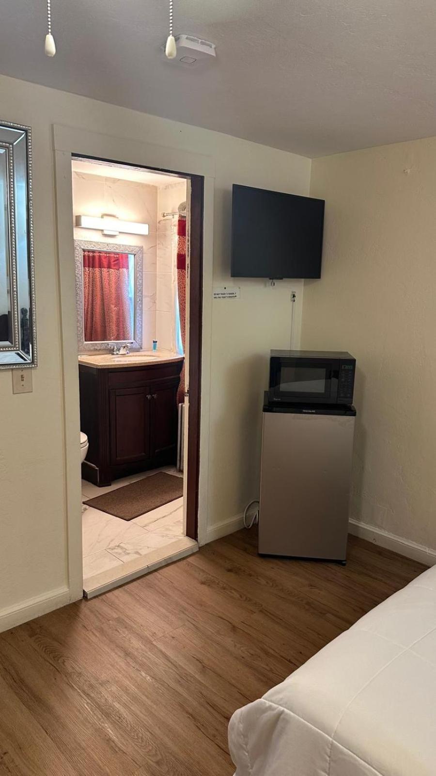 פוקסבורו Gaard Motel מראה חיצוני תמונה