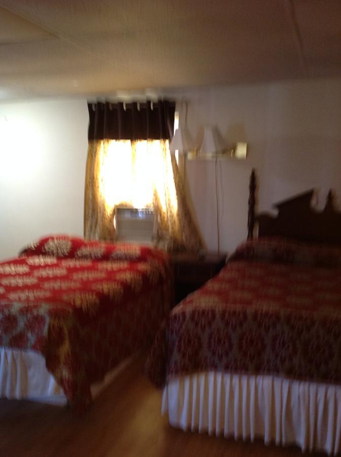 פוקסבורו Gaard Motel מראה חיצוני תמונה