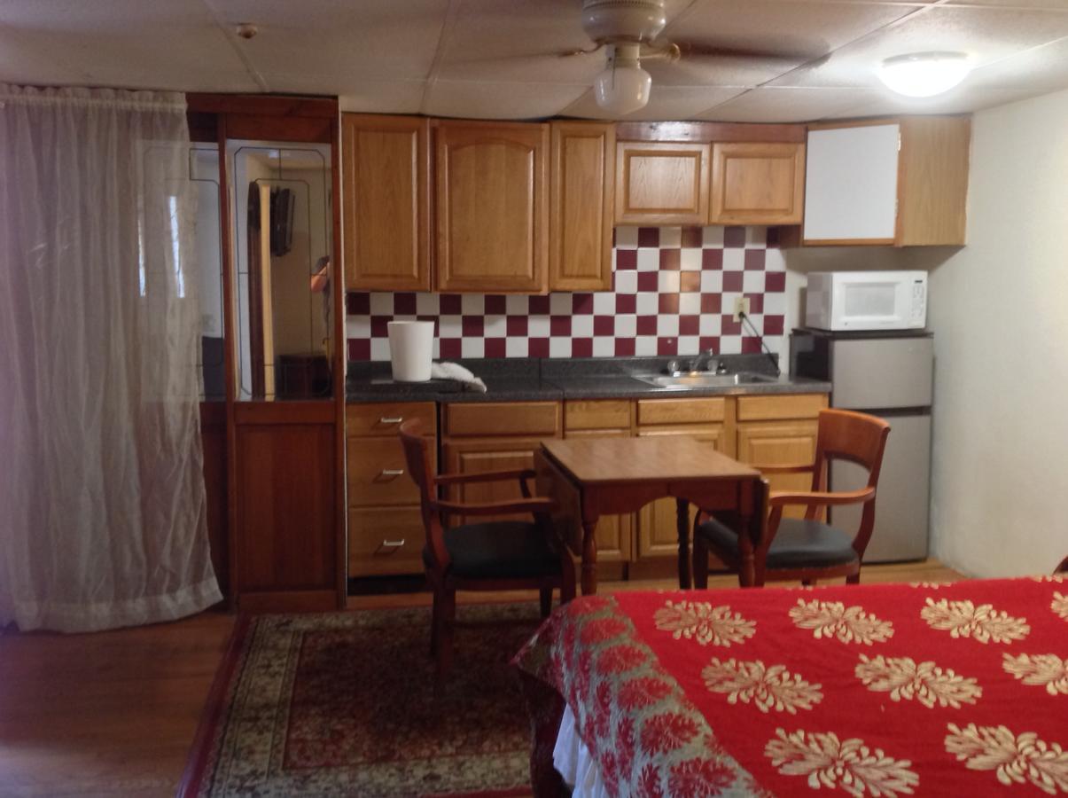 פוקסבורו Gaard Motel מראה חיצוני תמונה